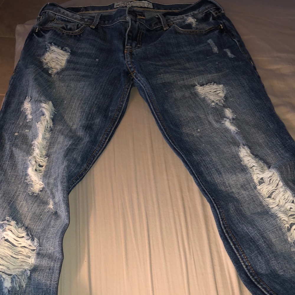 Cute fashionable distressed hollister jeans
